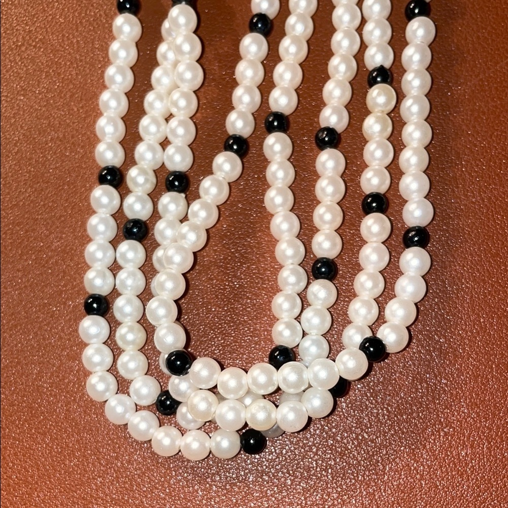 Classic White bead and Pearl and Black Bead Multi-Strand Necklaces - Picture 4 of 5